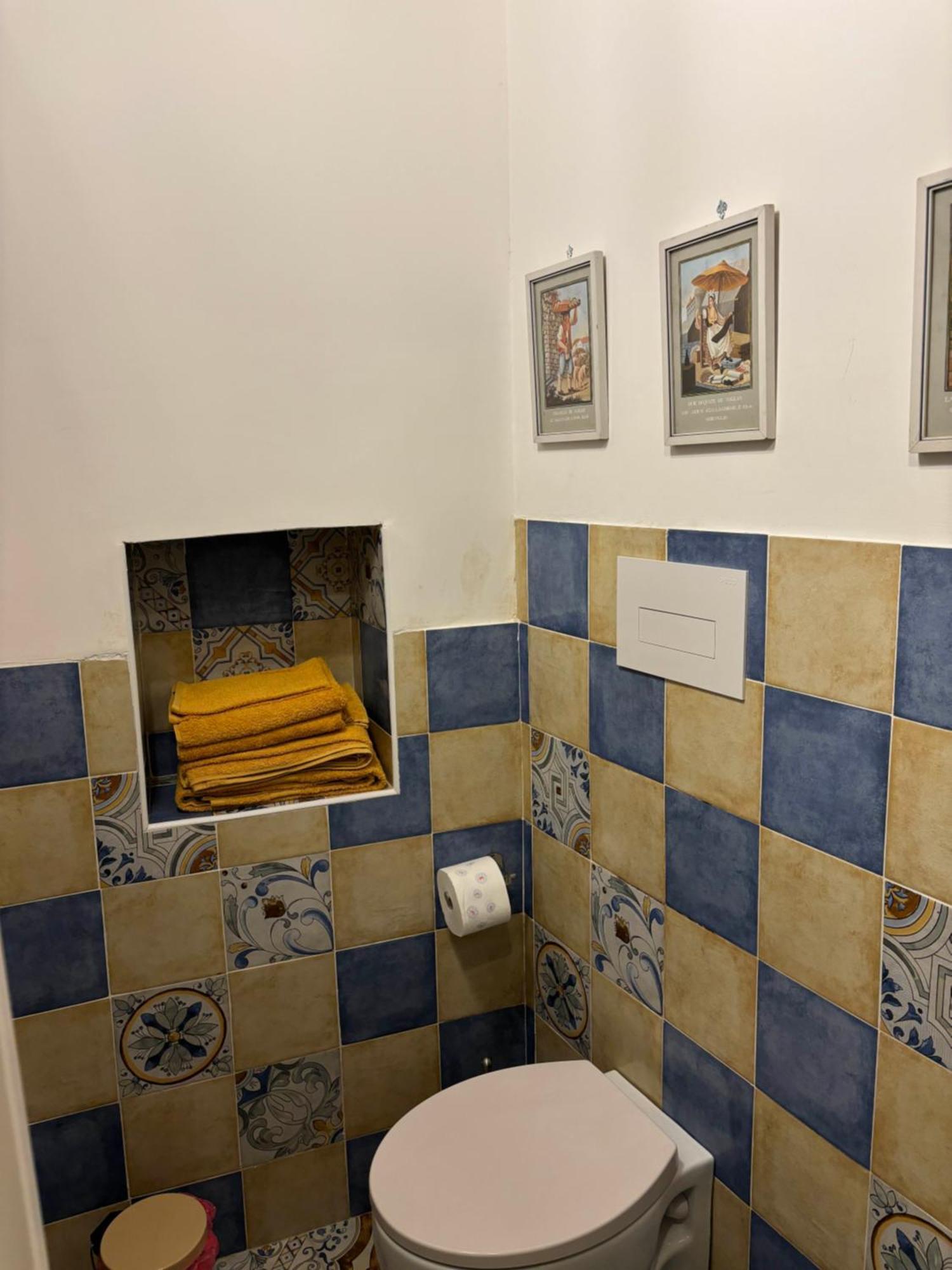 Zuccarella "Zuccherino"Nel Cortile 那不勒斯 外观 照片
